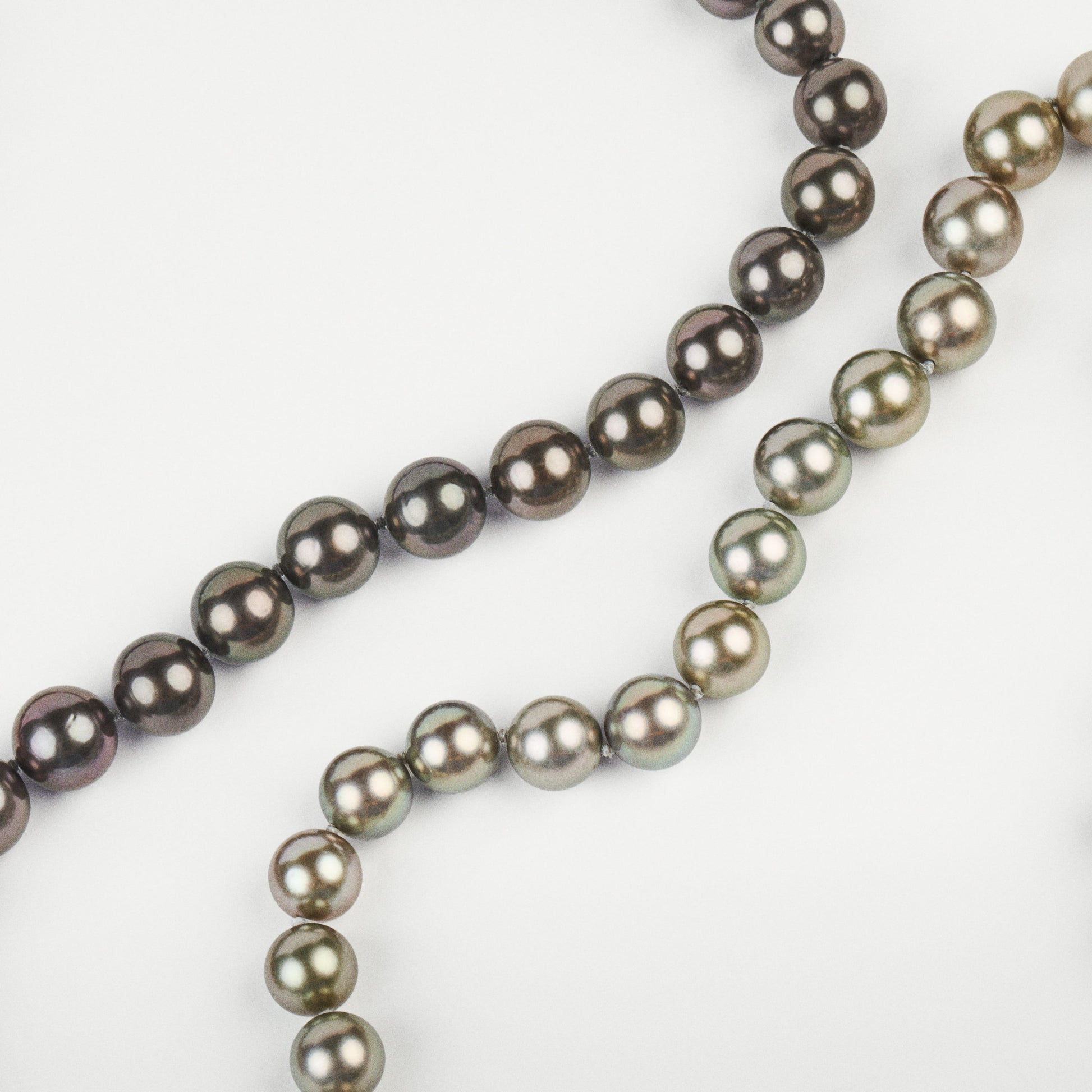 TAHITIAN PEARL NECKLACE