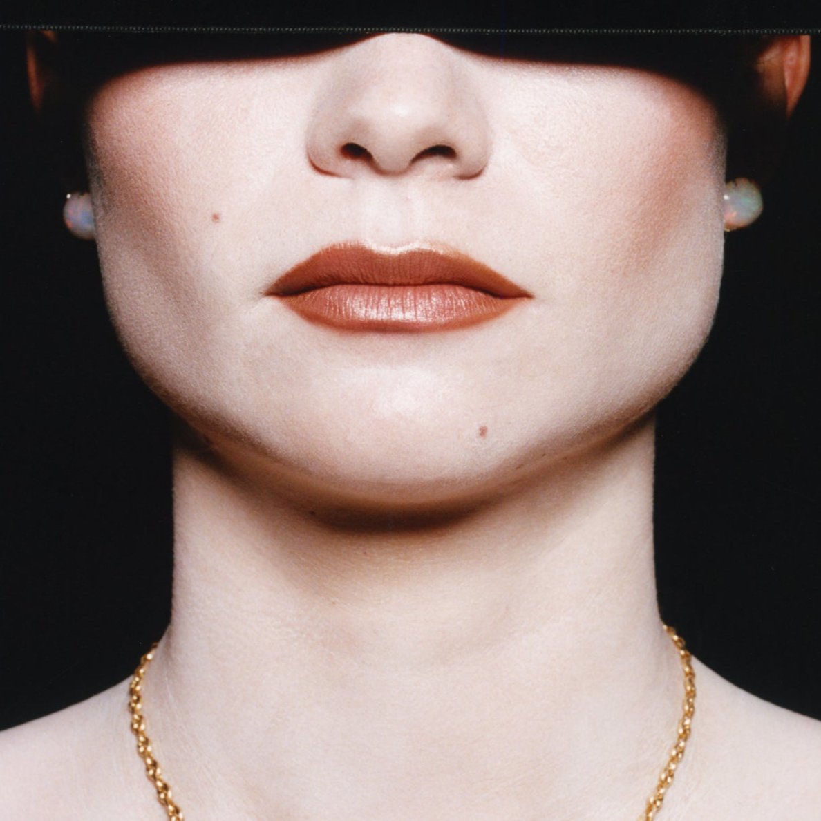 OPAL 8-PRONG STUD EARRINGS