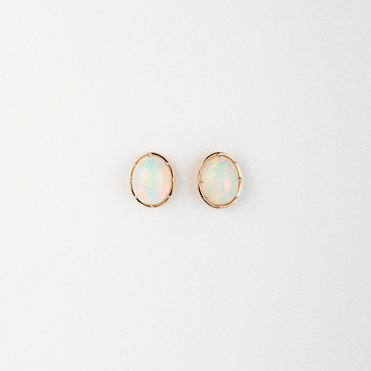 OPAL 8-PRONG STUD EARRINGS
